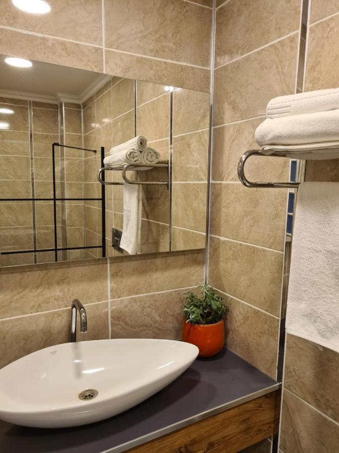Ekin Otel Goecek Ngoại thất bức ảnh